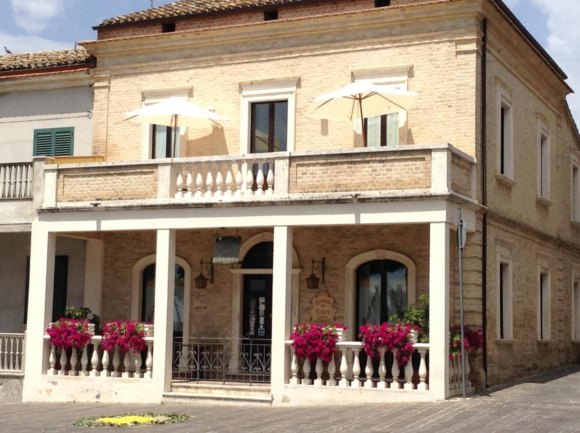 Relais Borgo Sul Mare Ospitalita Diffusa Silvi Paese Kültér fotó