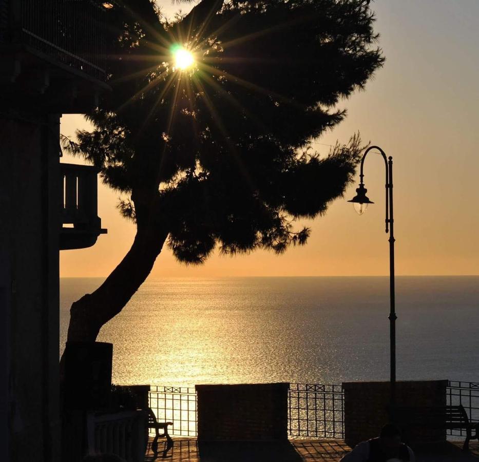 Relais Borgo Sul Mare Ospitalita Diffusa Silvi Paese Kültér fotó