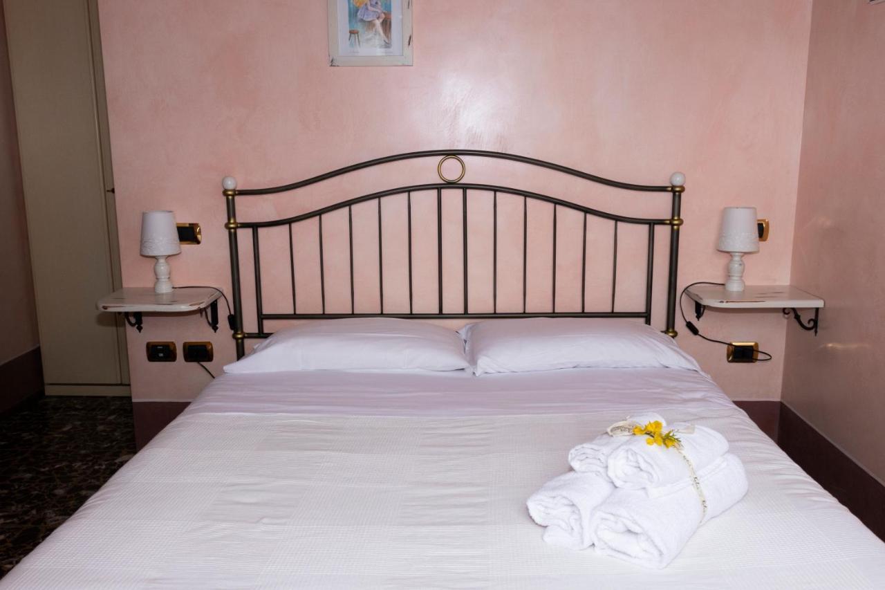 Relais Borgo Sul Mare Ospitalita Diffusa Silvi Paese Kültér fotó